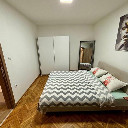 Apartment Milos Belgrado Buitenkant foto