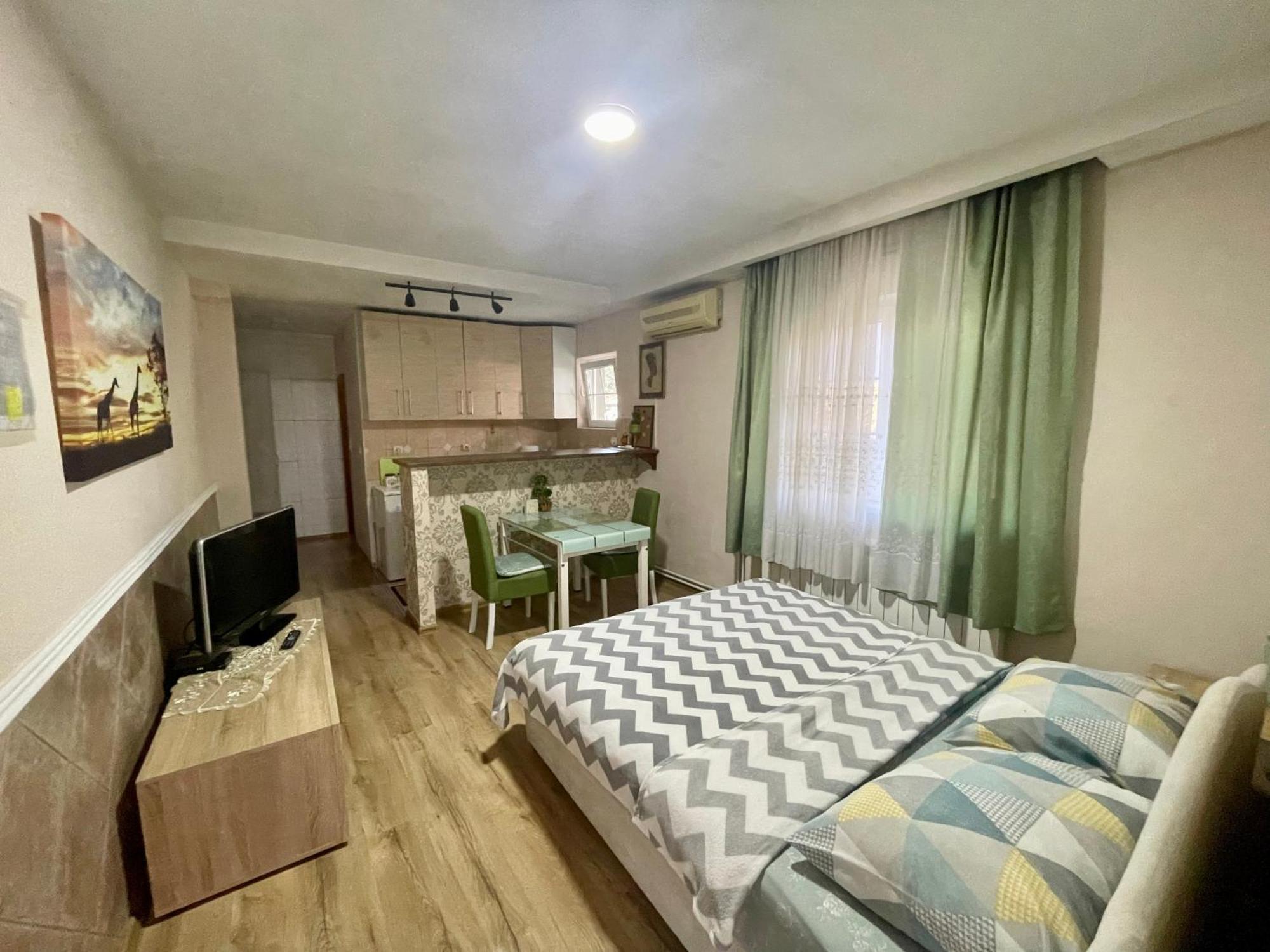 Apartment Milos Belgrado Buitenkant foto